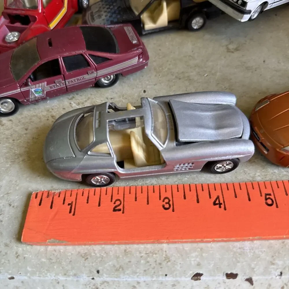 Lot of 6 Toy Die Cast Cars For Repair Or Parts